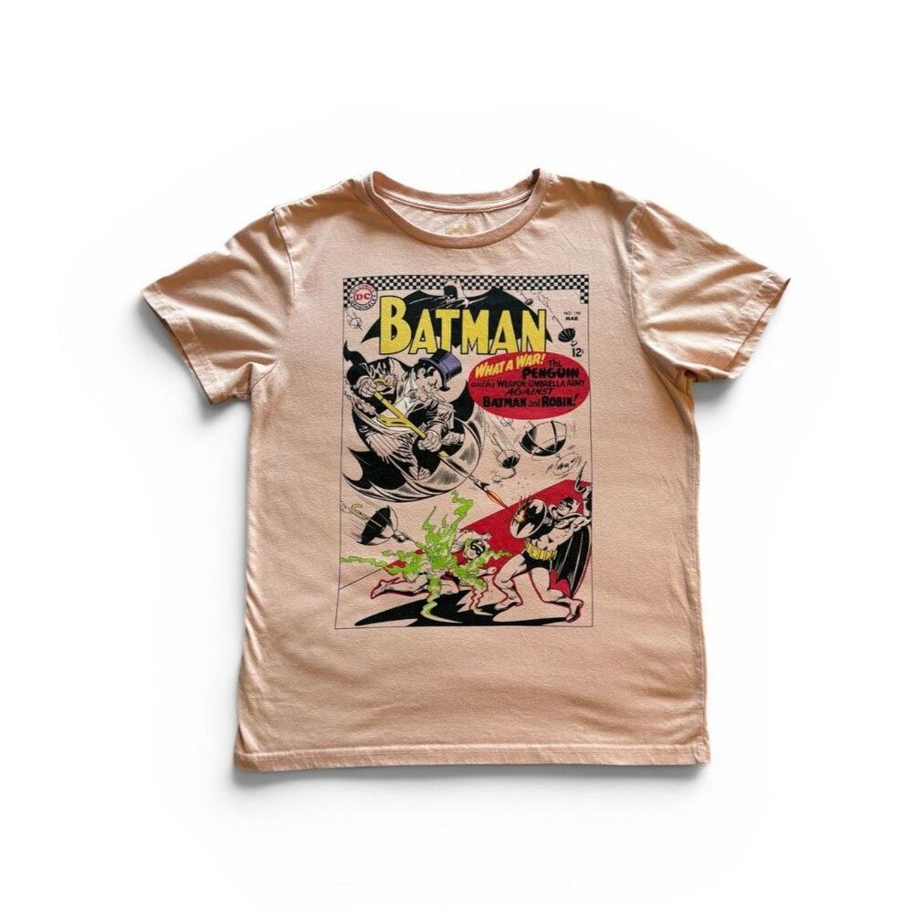 Women's Blush Pink Batman Comic Cartoon Graphic Tee Size M